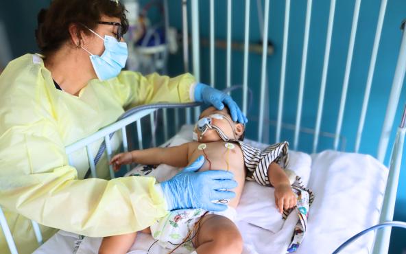 bébé unité nourrisson huderf Hôpital des Enfants